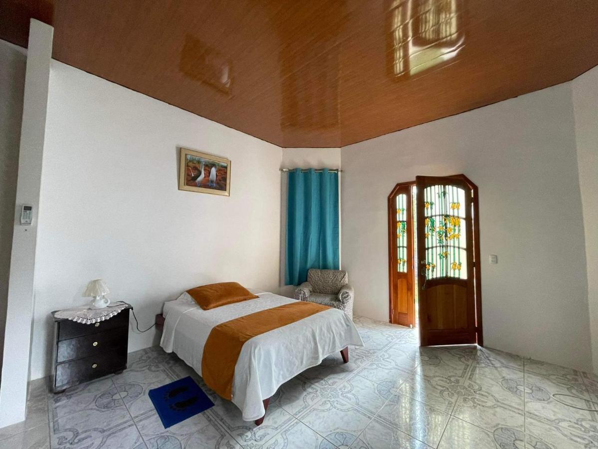 Hostal Muro De Las Lagrimas With High Speed Internet Starlink Puerto Villamil Extérieur photo