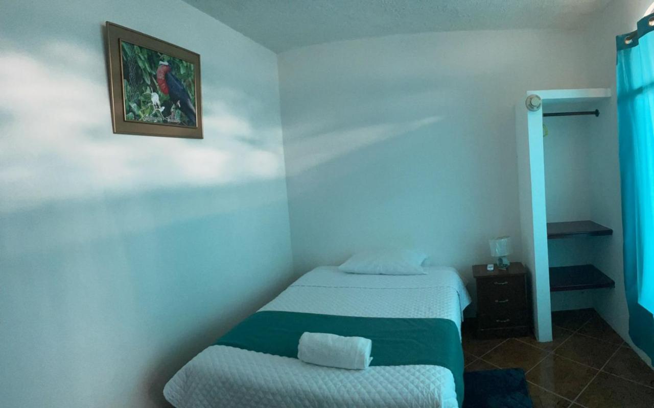 Hostal Muro De Las Lagrimas With High Speed Internet Starlink Puerto Villamil Extérieur photo