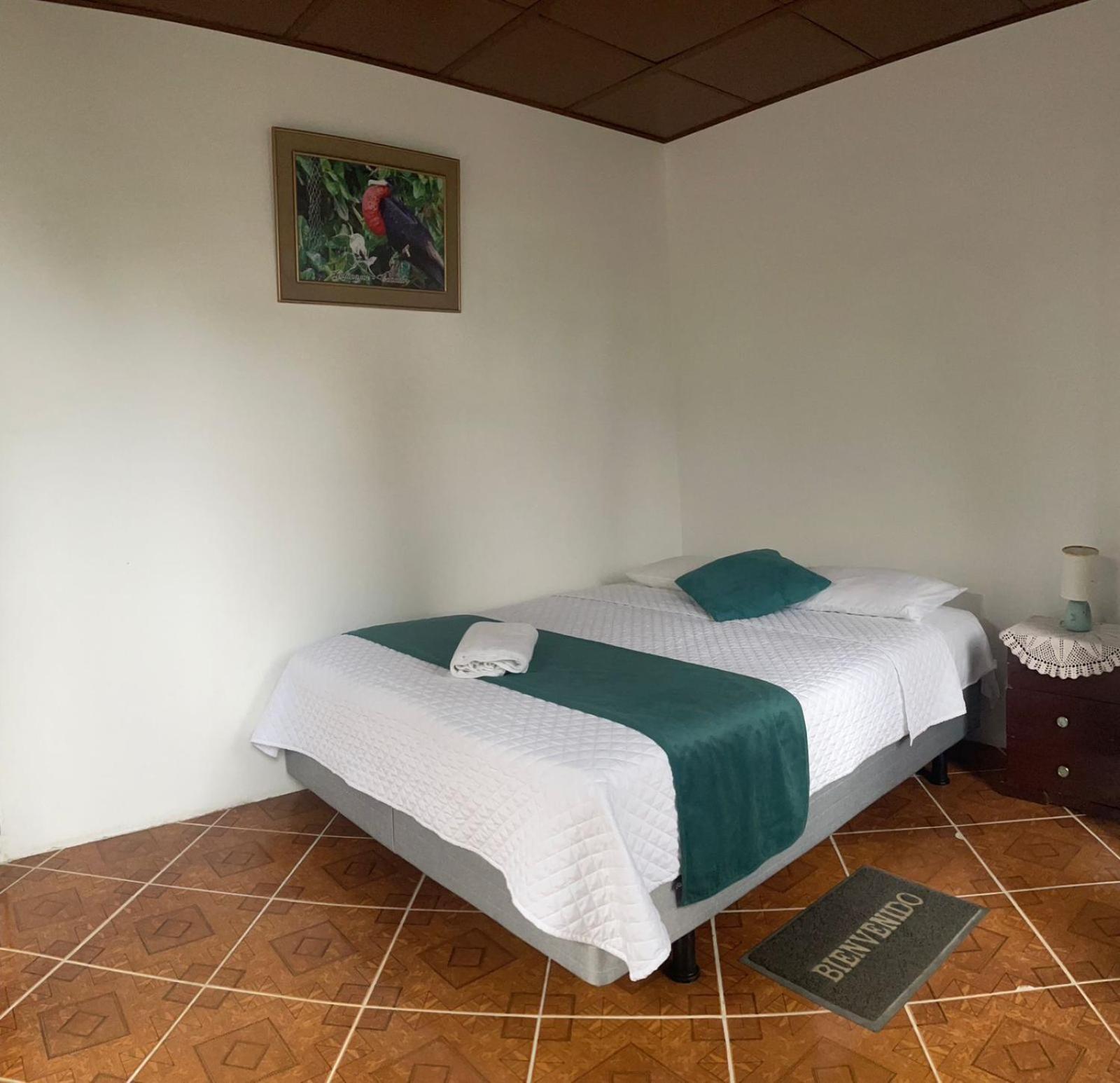 Hostal Muro De Las Lagrimas With High Speed Internet Starlink Puerto Villamil Extérieur photo